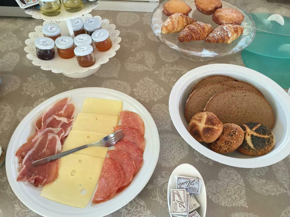 Collemeto La Dimora Dei Conti Bed & Breakfast エクステリア 写真